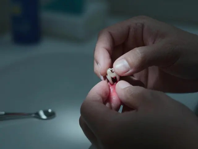 Jak bolí mrtvý zub a co s tím dělat?