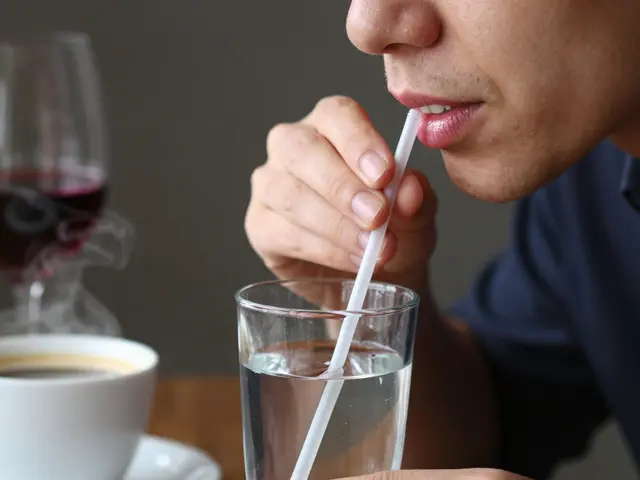 Co nedělat po bělení zubů? Praktický průvodce, jak udržet bělší úsměv